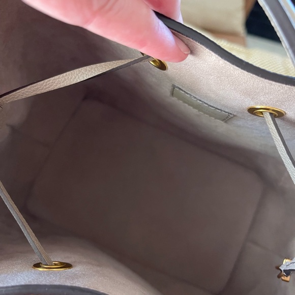 Authentic LV Neo Noe Bi-color - Picture 4 of 14